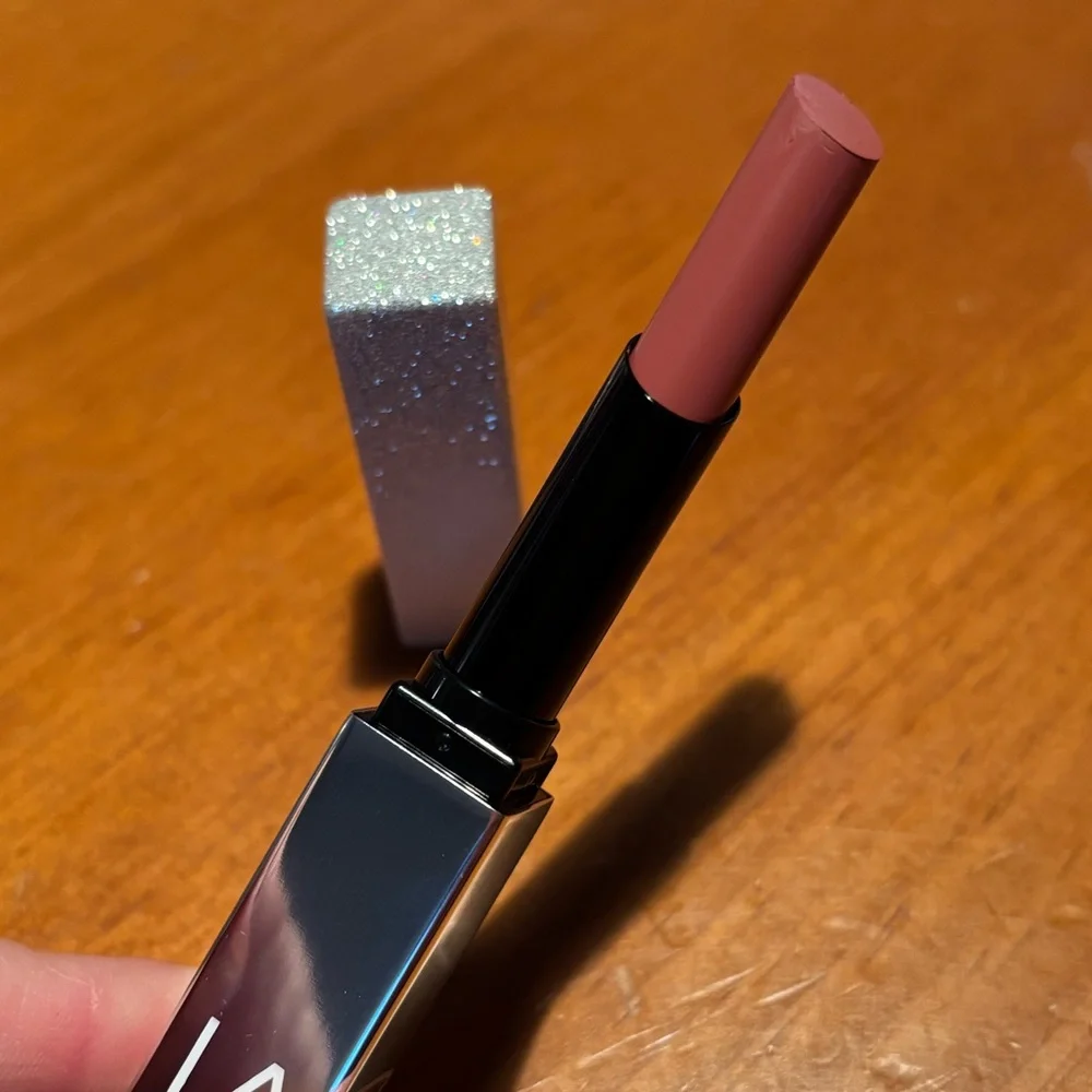 NARS Starlight Powermatte Lipstick American Woman